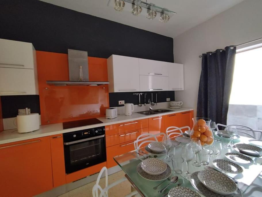 Apartment Tal-munfuha- Centrally Located Space. Valletta